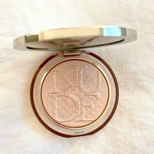 Dior Glow Powder